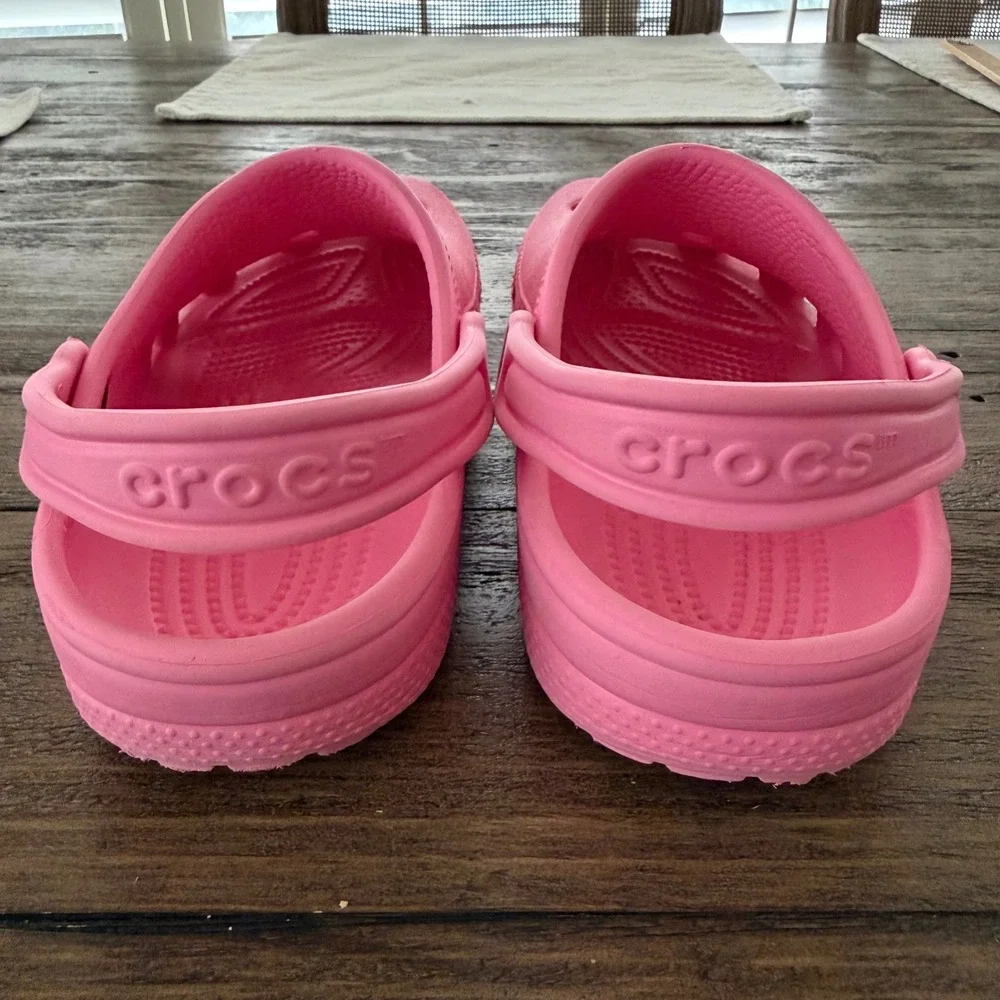 Crocs Classic Clog‎ Bubblegum Pink Kids Junior Size J3 Slip On Water Shoes